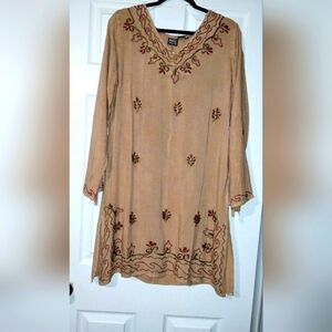 Amanda's Collection NWT Dress Tunic Sz Medium Embroidered 100% Rayon Tan